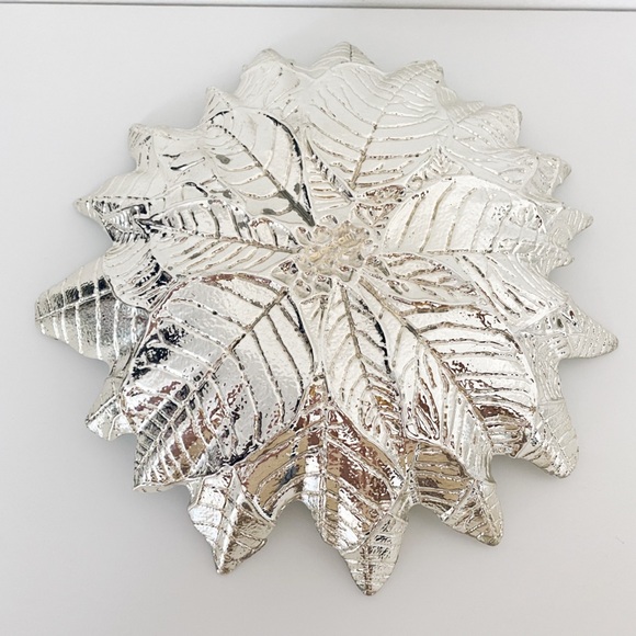 Vintage Akcam Glass Leaf Bowl – White and Silver, Handmade in Turkey, 11” - Picture 6 of 8